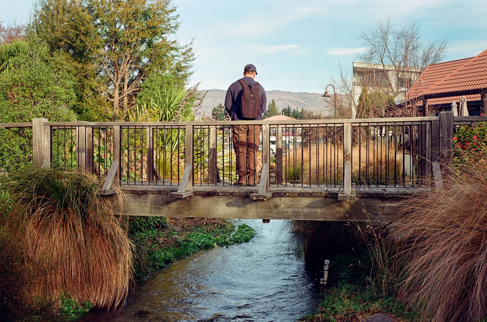 Tracing water